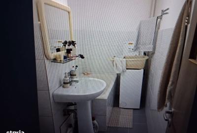 Garsonieră decomandată în Tei - 10