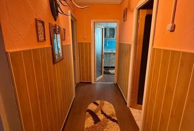 Apartament cu 4 camere decomandat în Central - 1