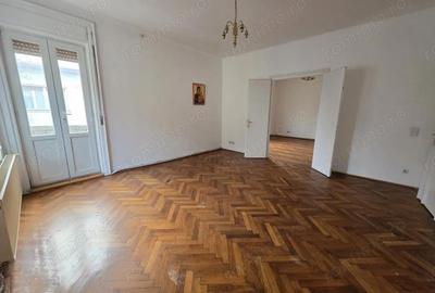 Apartament cu 3 camere decomandat în Central - 6