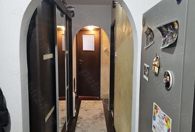 Apartament cu 3 camere decomandat în Central - 3