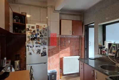URGENT!, Dacia-Eminescu, apartament in vila, LUMINOS, NEGOCIABIL - 3