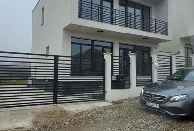 Casă cu 3 camere cu Teren 350 Mp în Spitalul Județean - 9