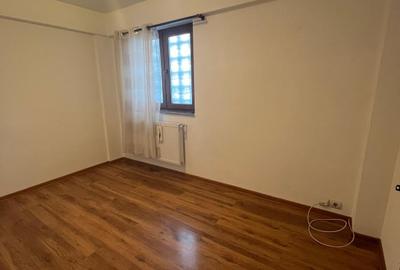 Apartament cu 2 camere semidecomandat în Decebal - 2