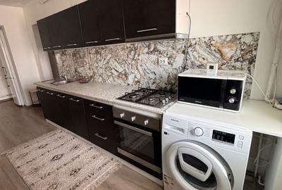 Apartament cu 3 camere decomandat în Coman - 3