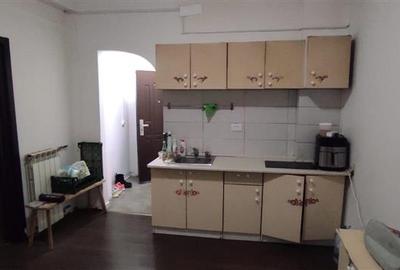 Garsonieră nedecomandată în Universitate - 11