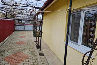 Casă individuală cu 4 camere cu Garaj în Central - 3