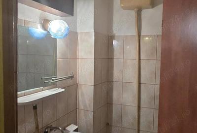 3 camere Tudor Vladiimirescu etaj 3din8 ,3 balcoane,87mp 105000euro - 3