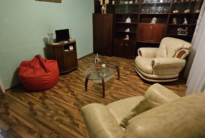 Apartament cu 2 camere decomandat în Poarta 6