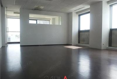 Spațiu comercial, în Universitate - 5