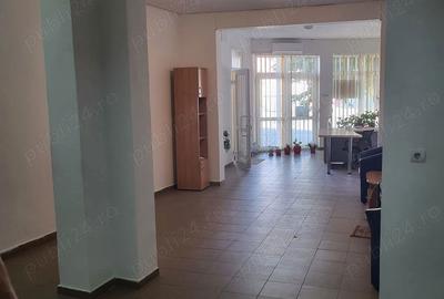 Casă cu 5 camere cu Teren 100 Mp în Central - 10