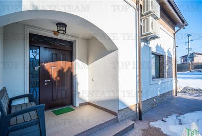 Casă cu 7 camere cu Teren 2854 Mp în Brănești - 9