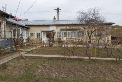 Casă cu 4 camere în Hârșova - 3