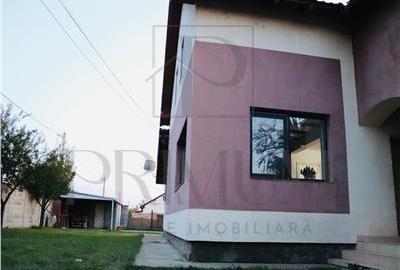 Casa 5 camere - curte mare - 1