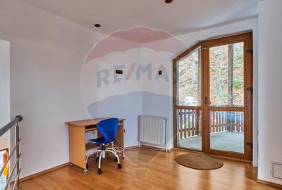 Casă cu 5 camere cu Teren 661 Mp în Clăbucet