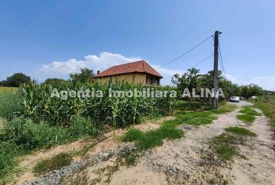 Teren 1690 mp in Deva, Zona Santuhalm. - 1