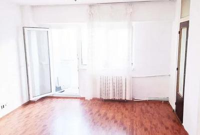 Titan Metrou Parc Decomandat Etaj 5/8 ,Bl 1986 ,Reabilitat SPATIOASA - 2