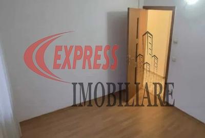 Titan, 1 Decembrie 1918,  McDonald's, Mega Image - 4