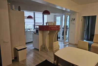 Apartament cu 2 camere semidecomandat, mobilat în P-ța Muncii