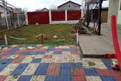 Casă cu Teren 700 Mp în Lumina - 1