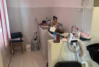 Spațiu comercial, de 40 mp, în Central - 2