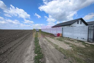 Teren Construcții intravilan de 3000 mp, în Poșta - 12