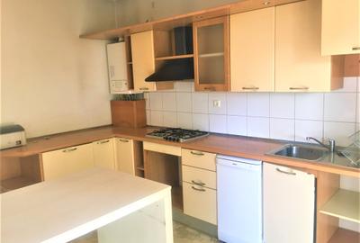 Casă cu 4 camere cu Canalizare în Străulești - 1