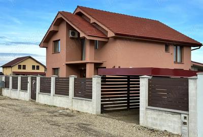 Casă în Sântandrei