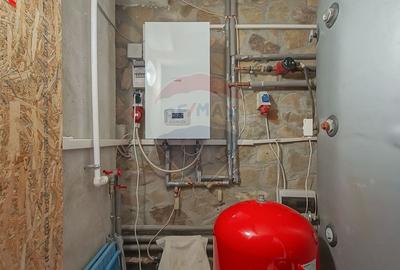 Casă cu 5 camere cu Teren 800 Mp în Cheile Râșnoavei - 33