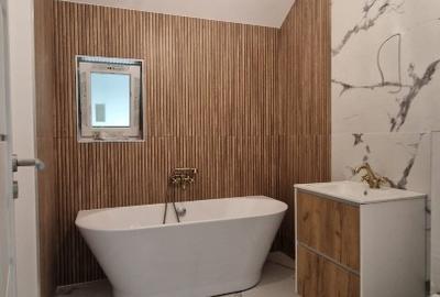 Proprietar Duplex P+M Cochet intrare Remetea - 159.900 Eur - 3