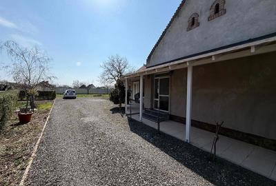 Casă cu Teren 1304 Mp în Arpășel - 1