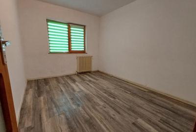 Nicolina 1 - Apartament 4 camere (liber)