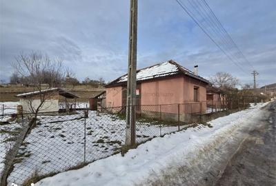 Casă cu 4 camere cu Teren 830 Mp în Bratca - 9