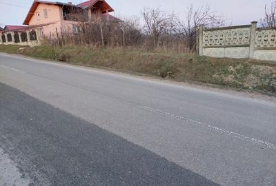 Teren de 3500 mp, în Scobinți