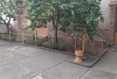 Casă cu 5 camere cu Teren 1968 Mp în Central - 9