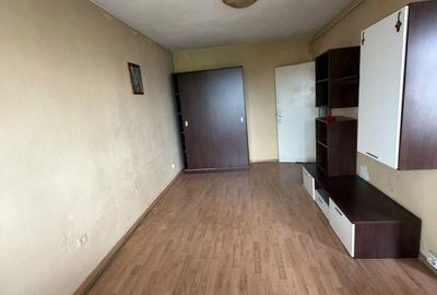Garsonieră semidecomandată în Florilor - 1