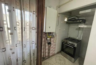 Soarelui-Gen. 30 | 3 camere | Centrala proprie | 2 balcoane - 4
