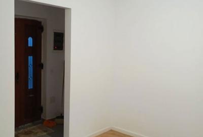 Casă cu 4 camere în Lacu - 3