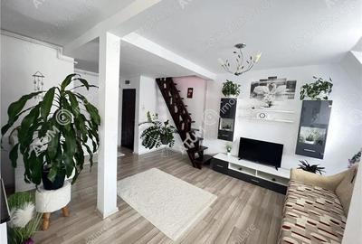Apartament cu 3 camere, mobilat în Central