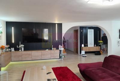 Casă cu 5 camere cu Teren 958 Mp în Central - 7