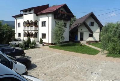 Casă cu 2 camere cu Teren 2800 Mp în Central - 4