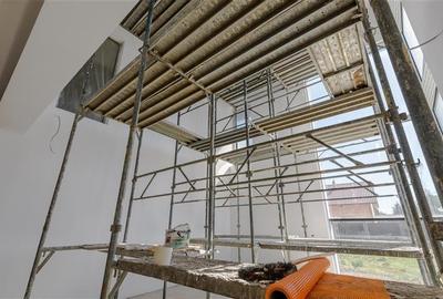 Casa noua in Harman, cu arhitectura moderna si spatii vitrate - 14