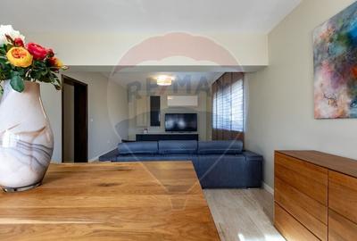 Casă cu 5 camere cu Canalizare în Central - 2