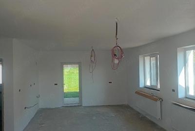 Casă cu Teren 470 Mp în Vinga - 6