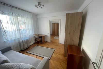 Apartament cu 2 camere decomandat, mobilat în Ultracentral