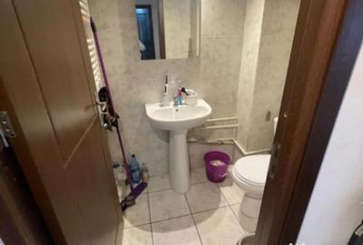 Apartament cu 3 camere decomandat în 1 Mai - 4