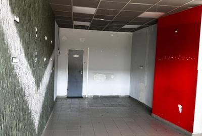 Spatiu Comercial,Metrou 1 Mai, Trafic pietonal intens. - 1