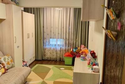 Apartament de vânzare - 4 camere, Strada Tecuci, Bloc Vega - 14