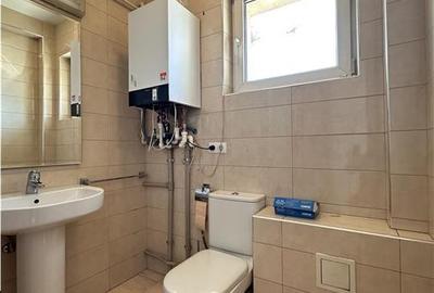 Casă individuală cu 10 camere cu Canalizare în Cotroceni - 15