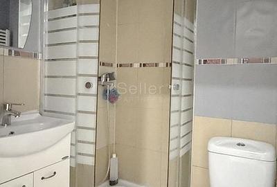 Apartament cu 3 camere decomandat în Astra - 8