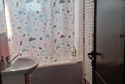Apartament cu 3 camere decomandat în Central - 2